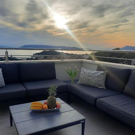 Apartment Anny De Luxe With Sea View Makarska Dış mekan fotoğraf