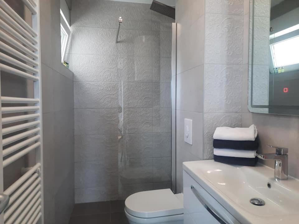 Apartment Anny De Luxe With Sea View Makarska Dış mekan fotoğraf